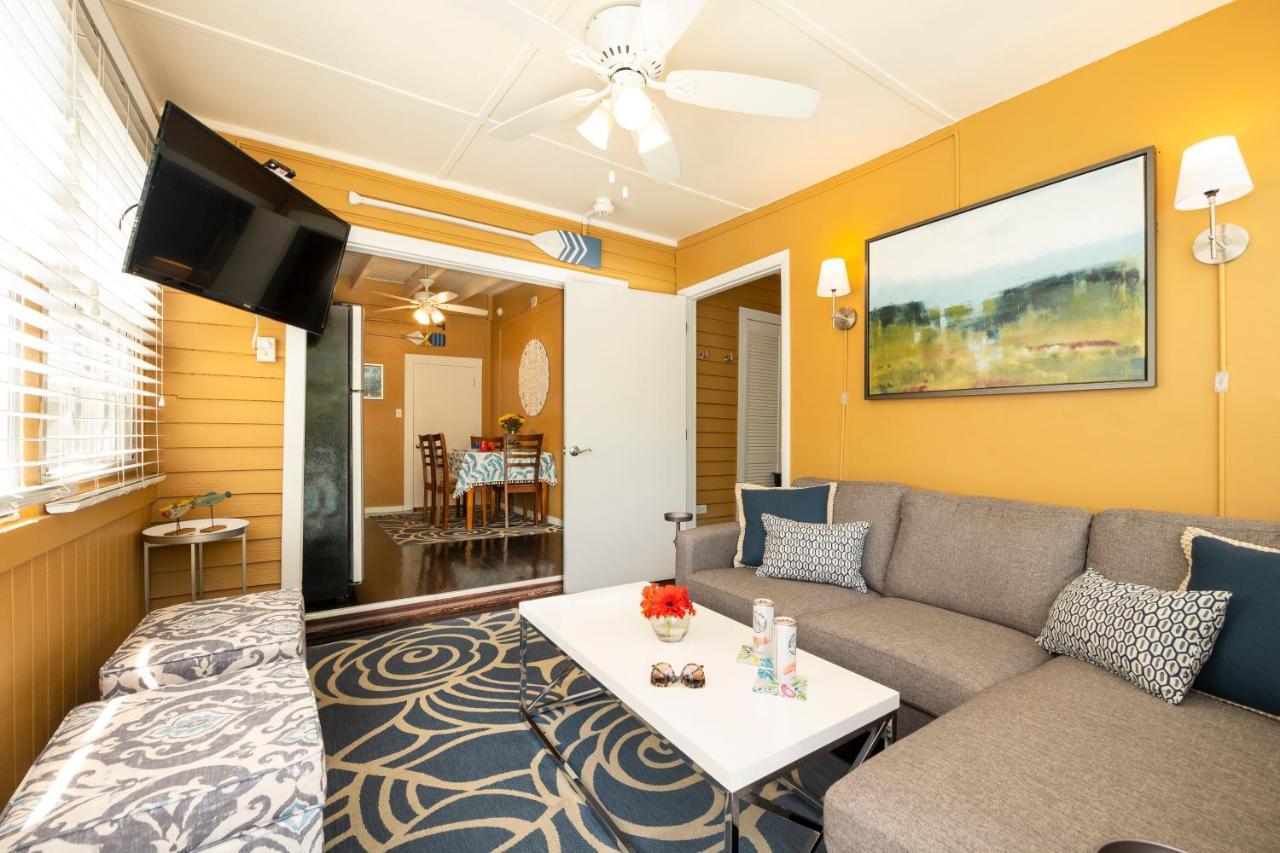 Two Bedroom Pool-Side Queen Villa