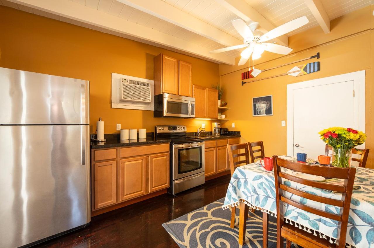 Two Bedroom Pool-Side Queen Villa