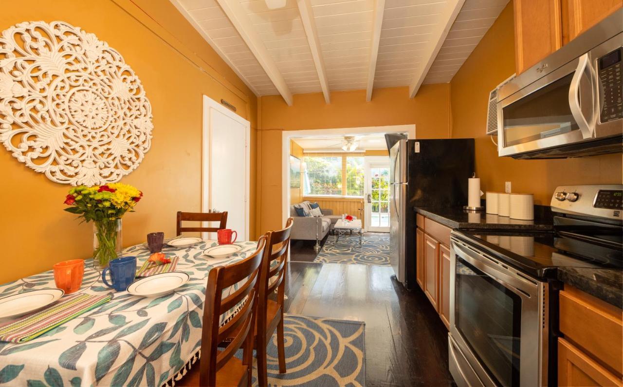 Two Bedroom Pool-Side Queen Villa