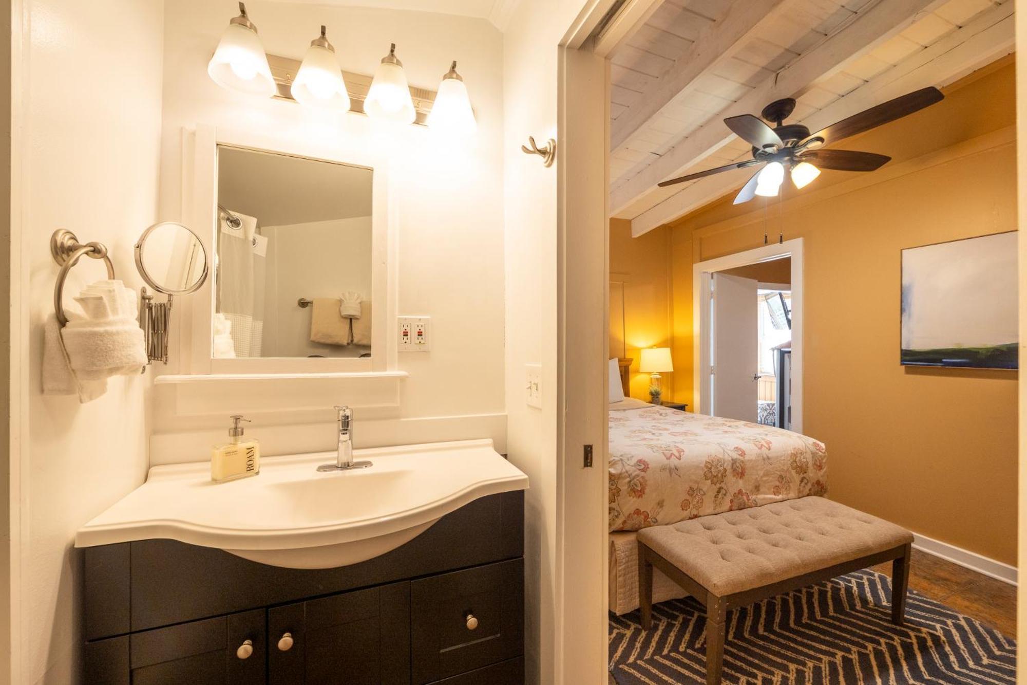 Two Bedroom Pool-Side Queen Villa