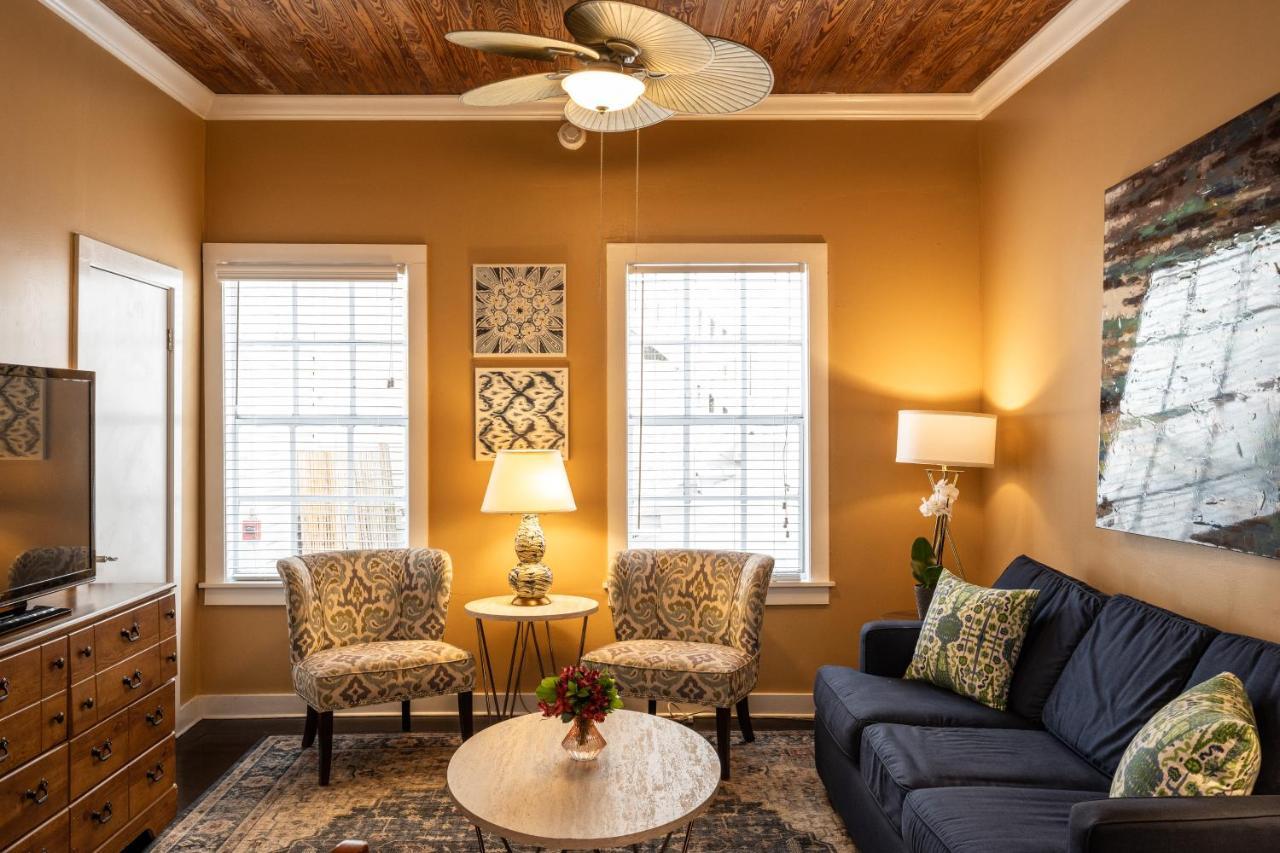 One Bedroom Queen Villa Private Porch