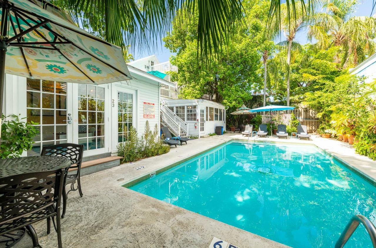 Two Bedroom Pool-Side King Villa
