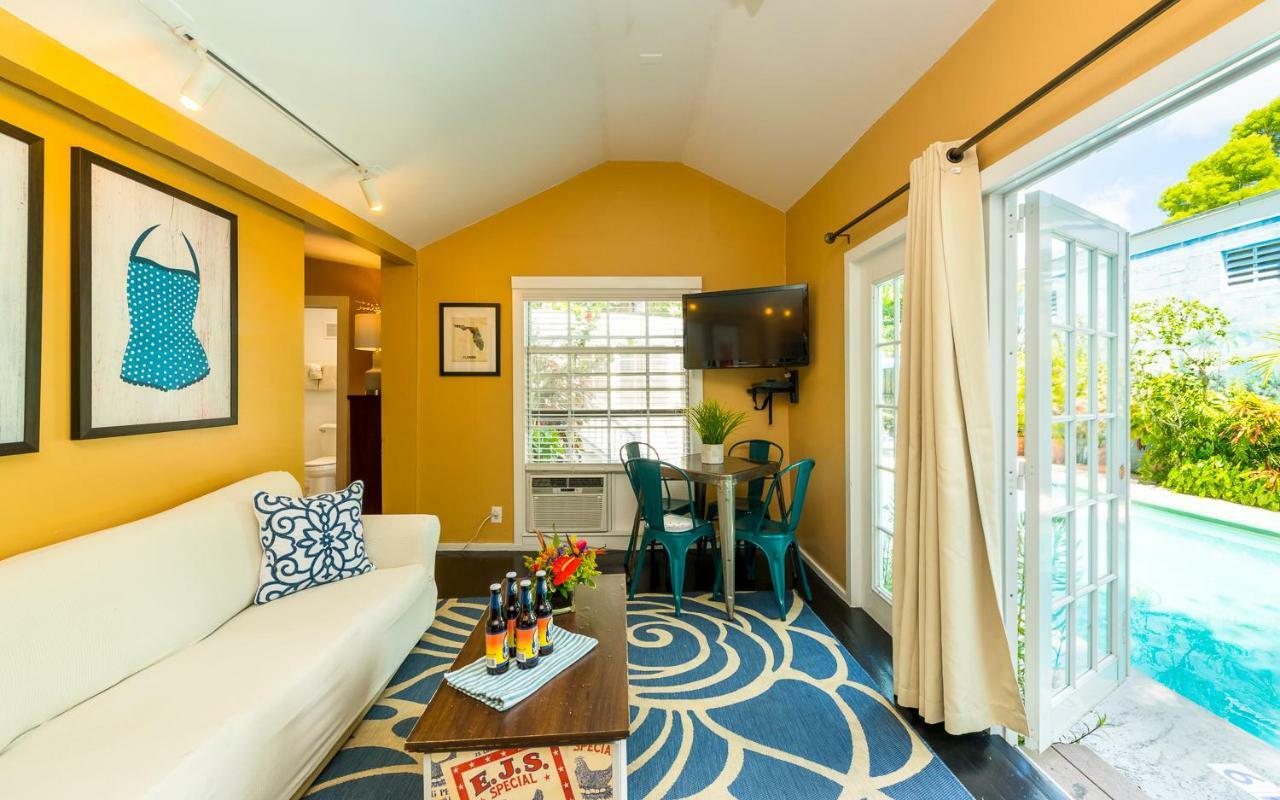 Two Bedroom Pool-Side King Villa