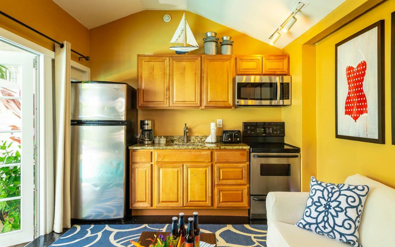 Two Bedroom Pool-Side King Villa