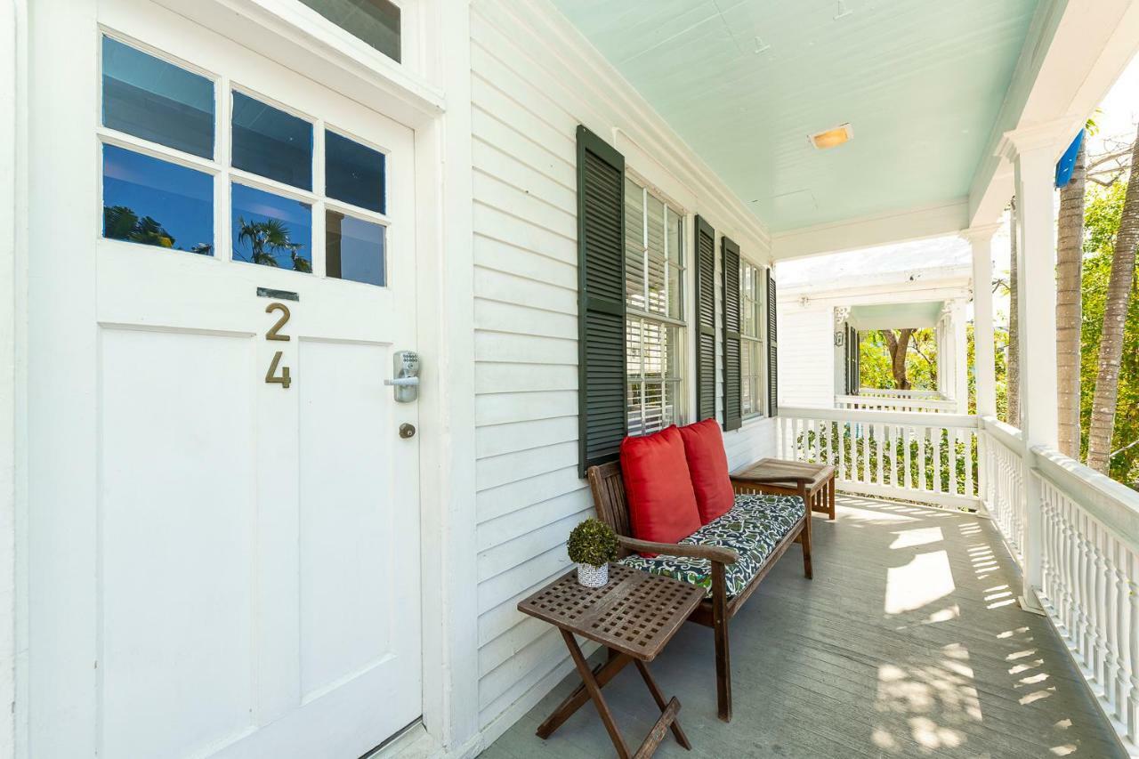 Deluxe Three Bedroom Villa Private Deck