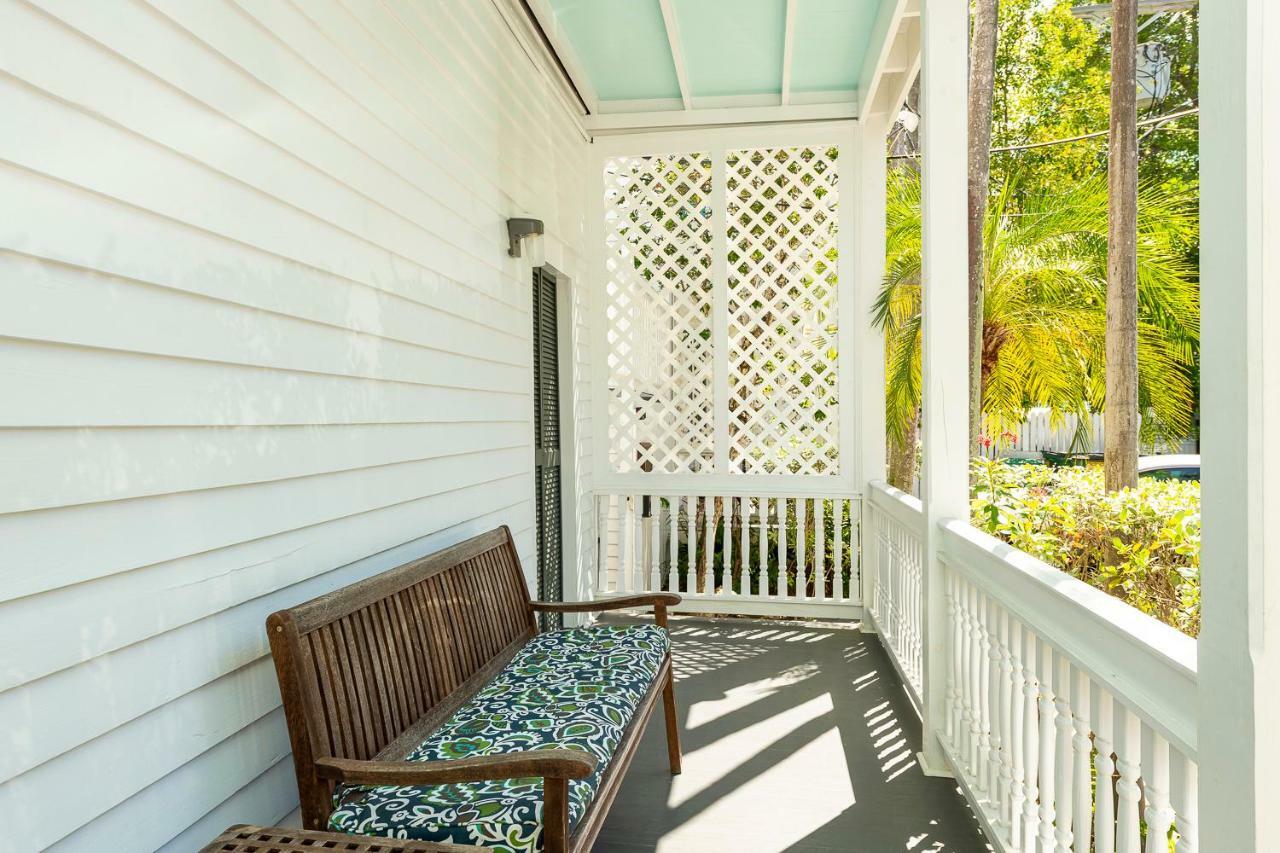 One Bedroom Queen Villa Private Porch