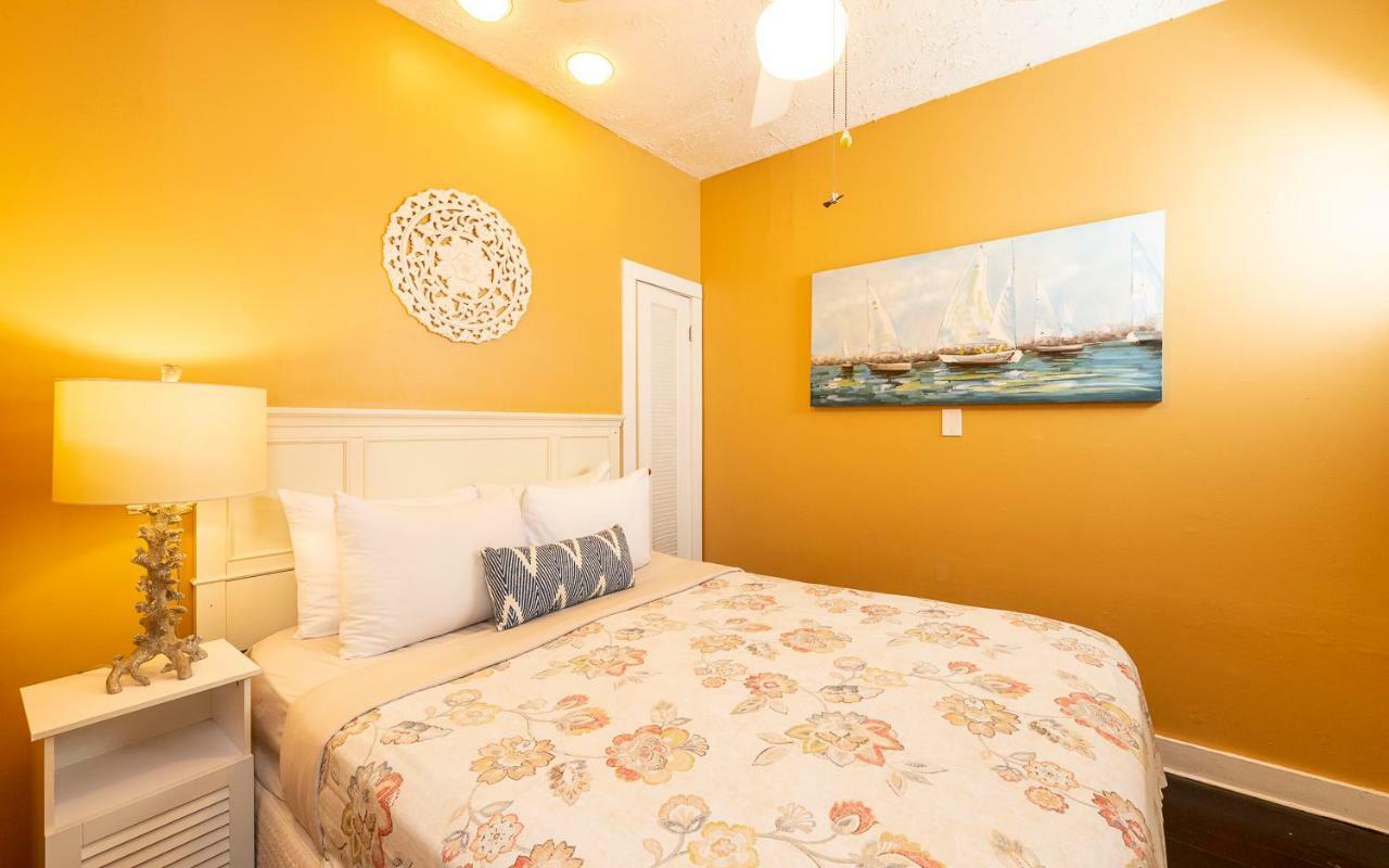One Bedroom Queen Villa Private Porch