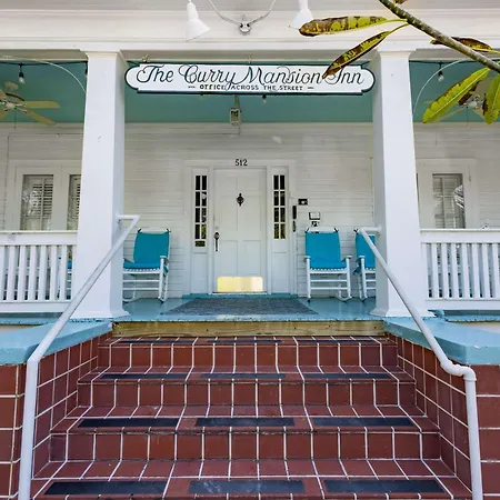 Classic King Balcony At The James House-3