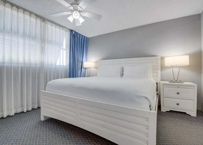 The Barbados -Bright Condo W Pool Key West